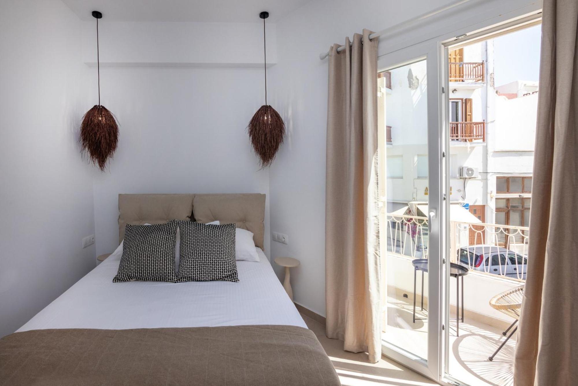 Alora Suites Tínos Extérieur photo